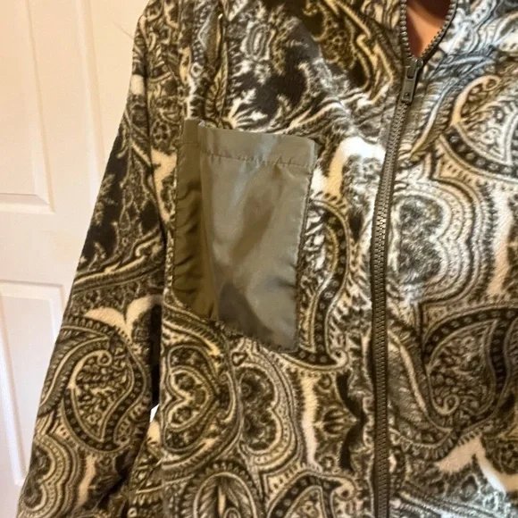 jacket - Picture 3 of 3